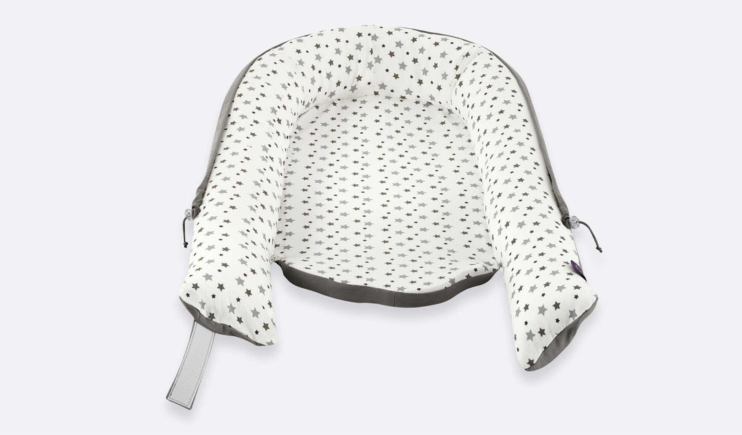 Nest Home (White with gray stars)